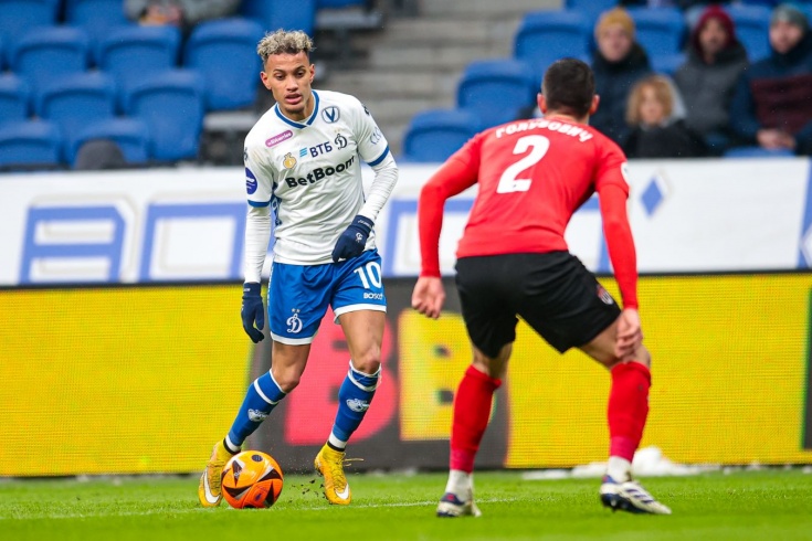 具有深远的 具有深远的